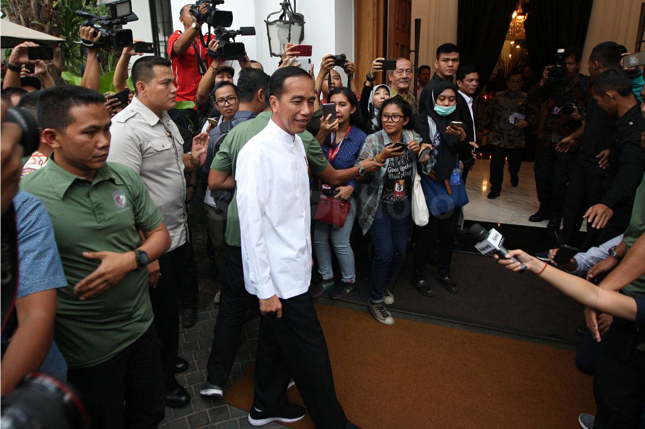 Jokowi Deklarasikan...