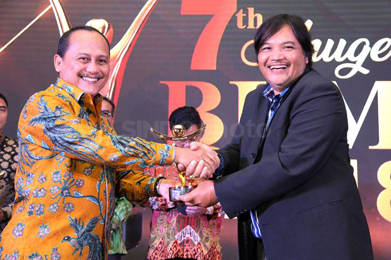 Wika Gedung Raih Penghargaan...