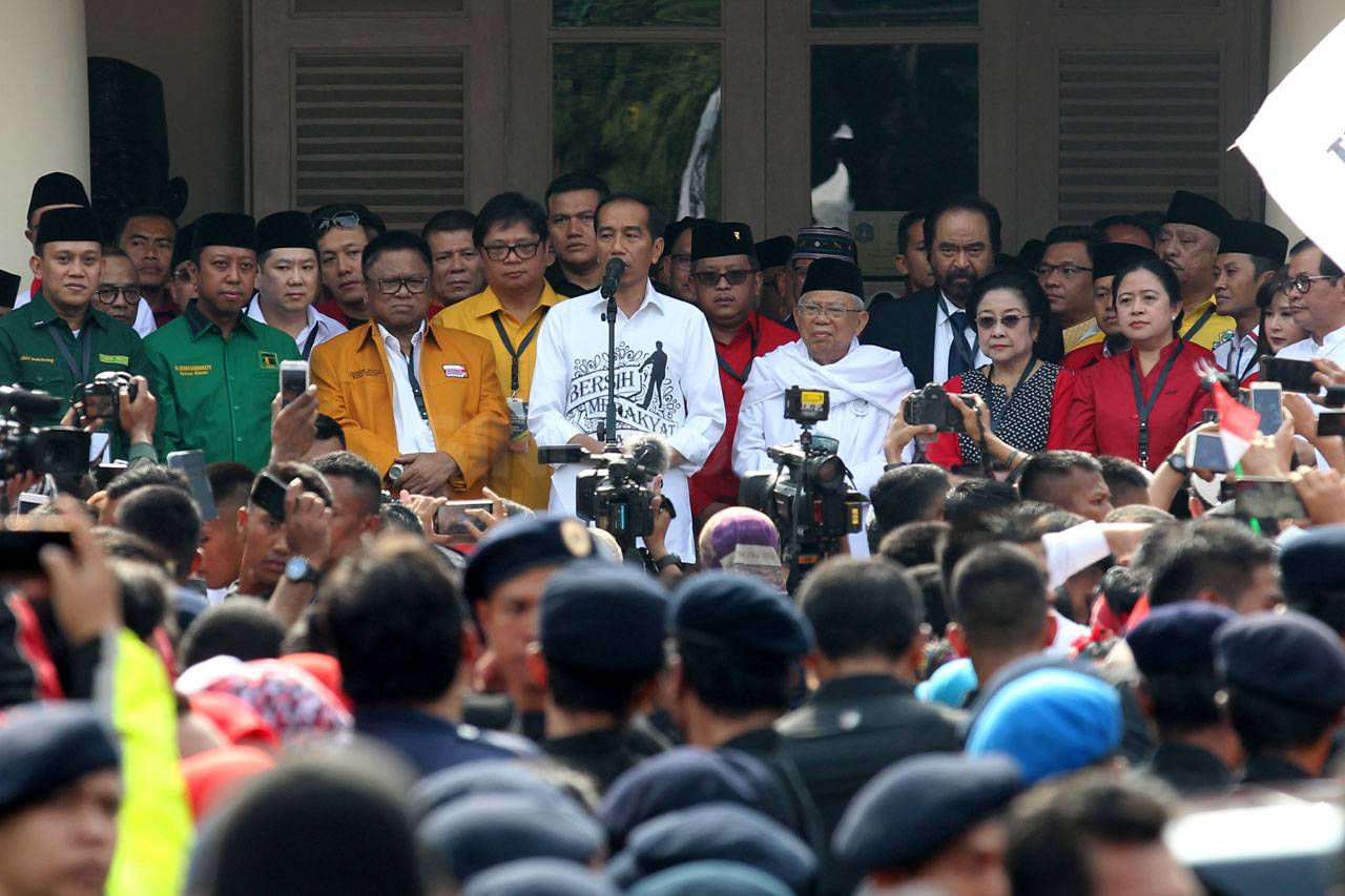 Daftar ke KPU, Jokowi...