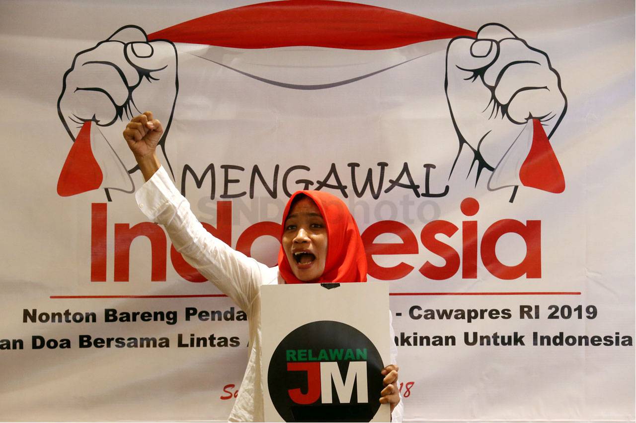 Relawan Jokowi-Maruf...