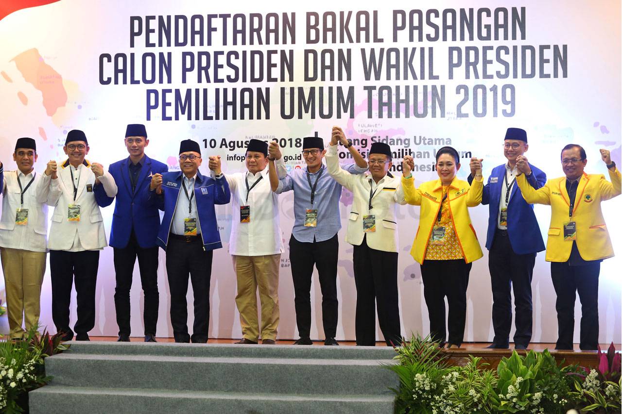 Prabowo-Sandi Daftar...