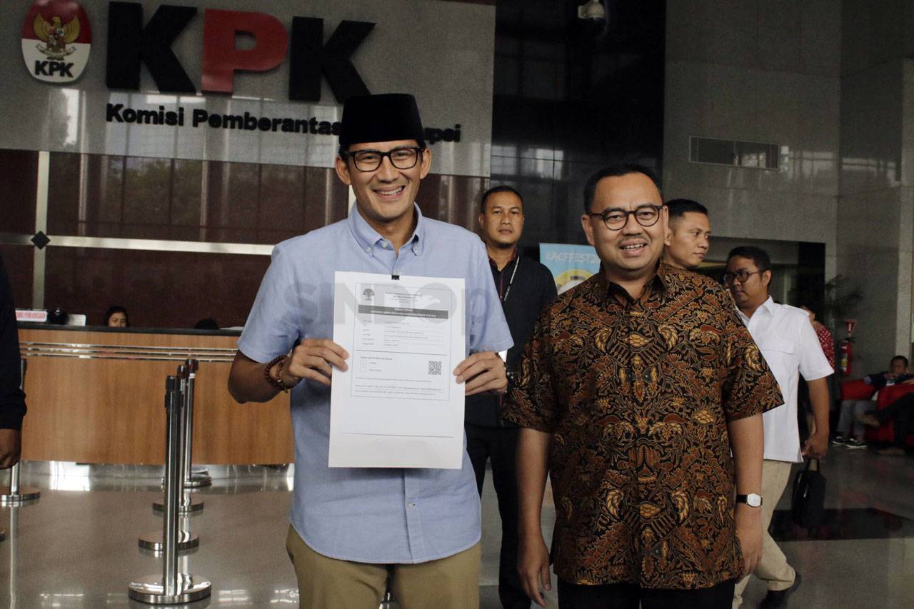Sandiaga Uno Serahkan...