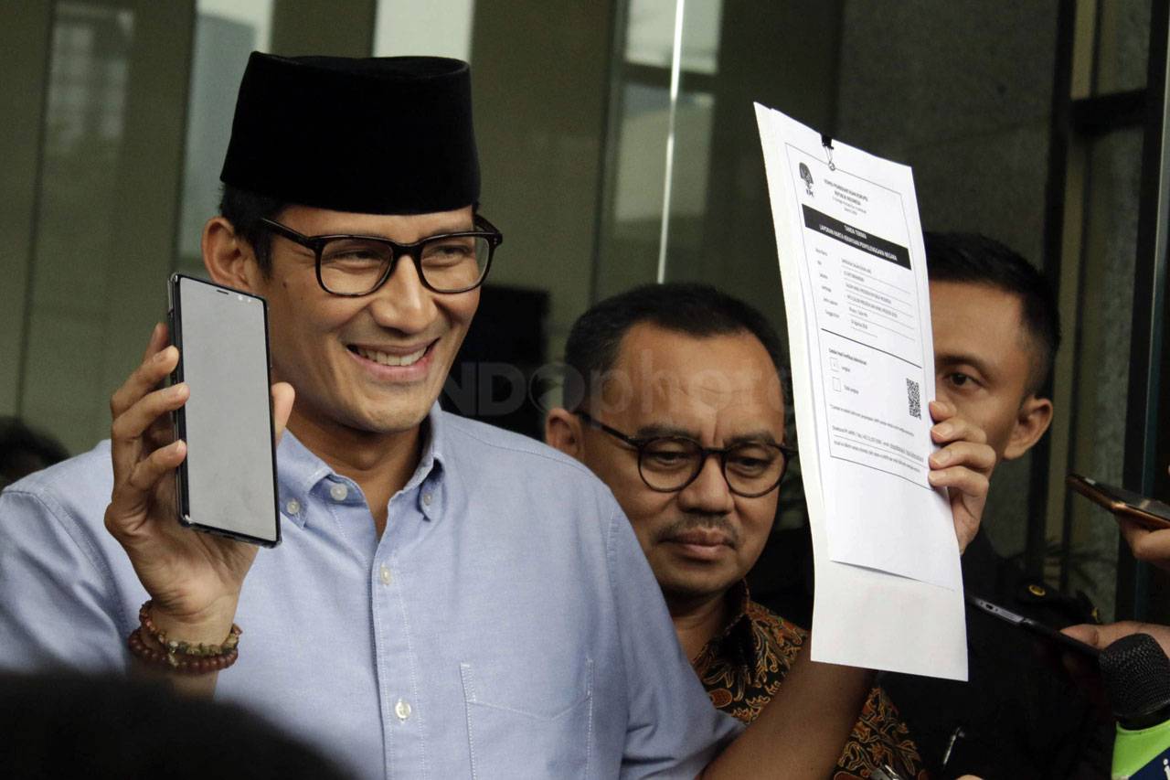 Sandiaga Uno Serahkan...