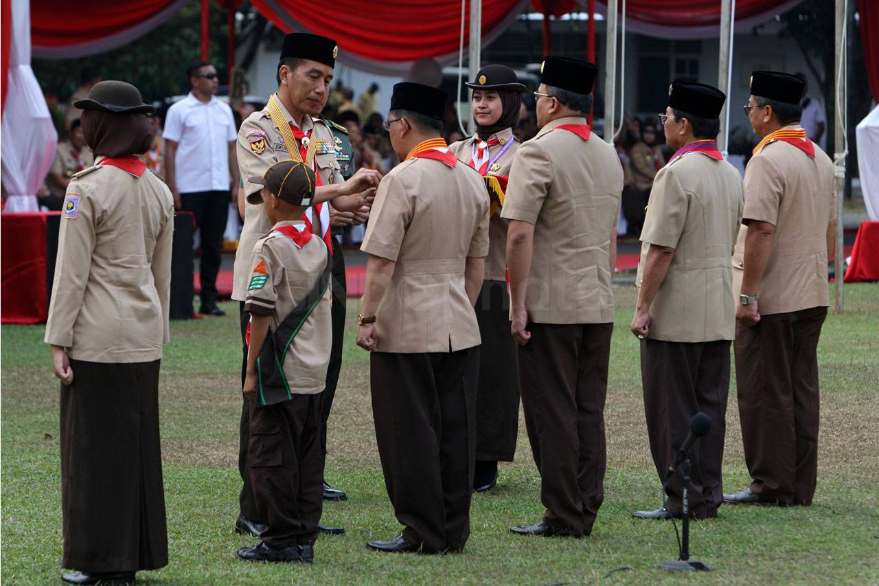 Presiden Jokowi Hadiri...