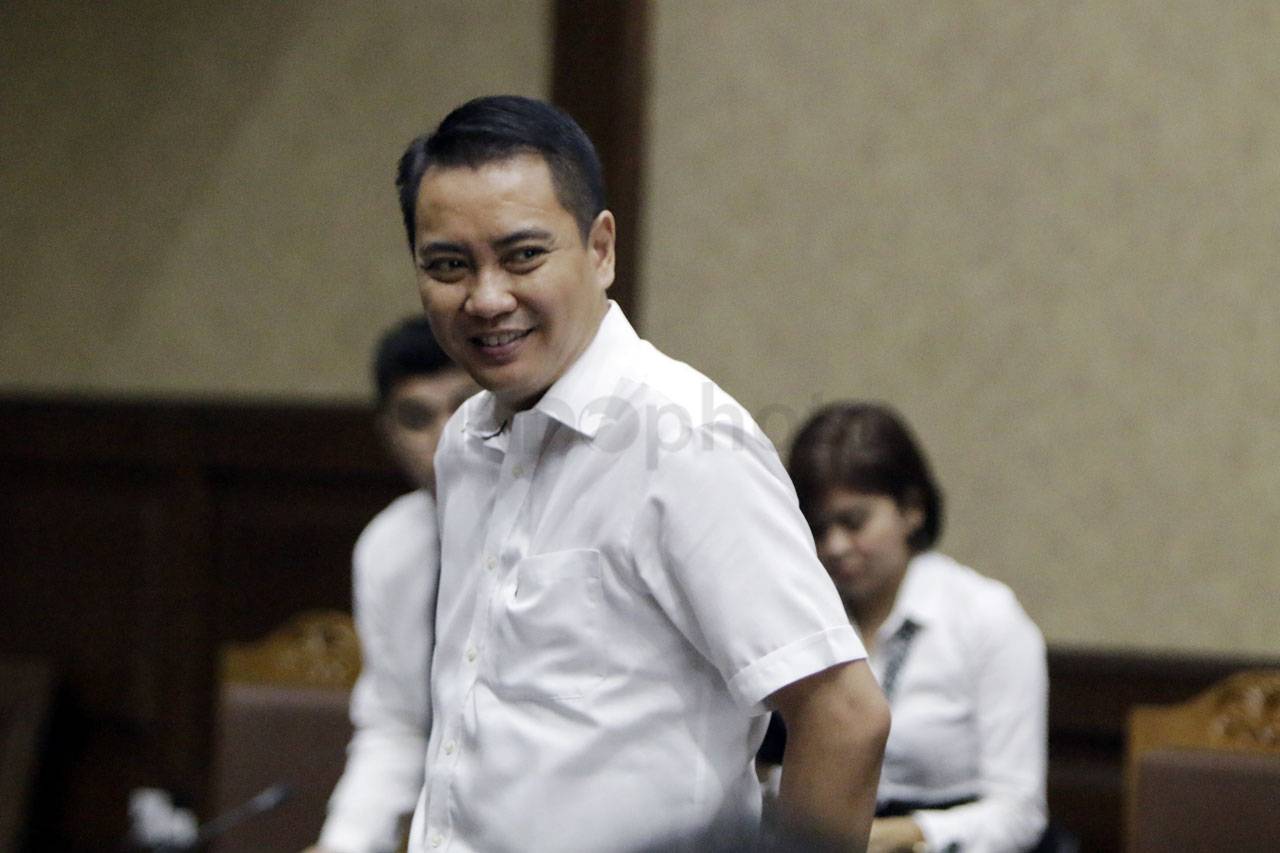 Anggota DPR Fayakhun...