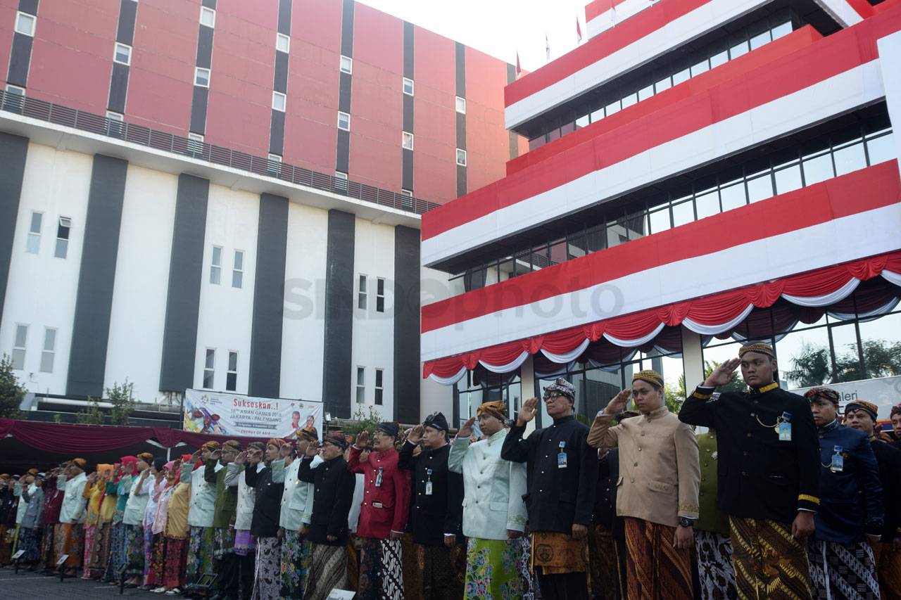 Kain Merah Putih di...