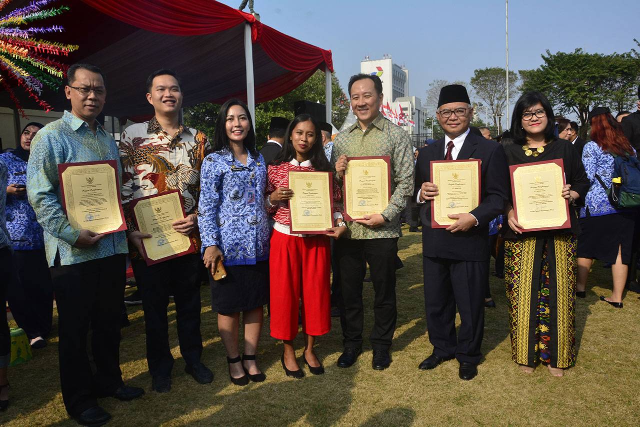 Gubernur DKI Jakarta...
