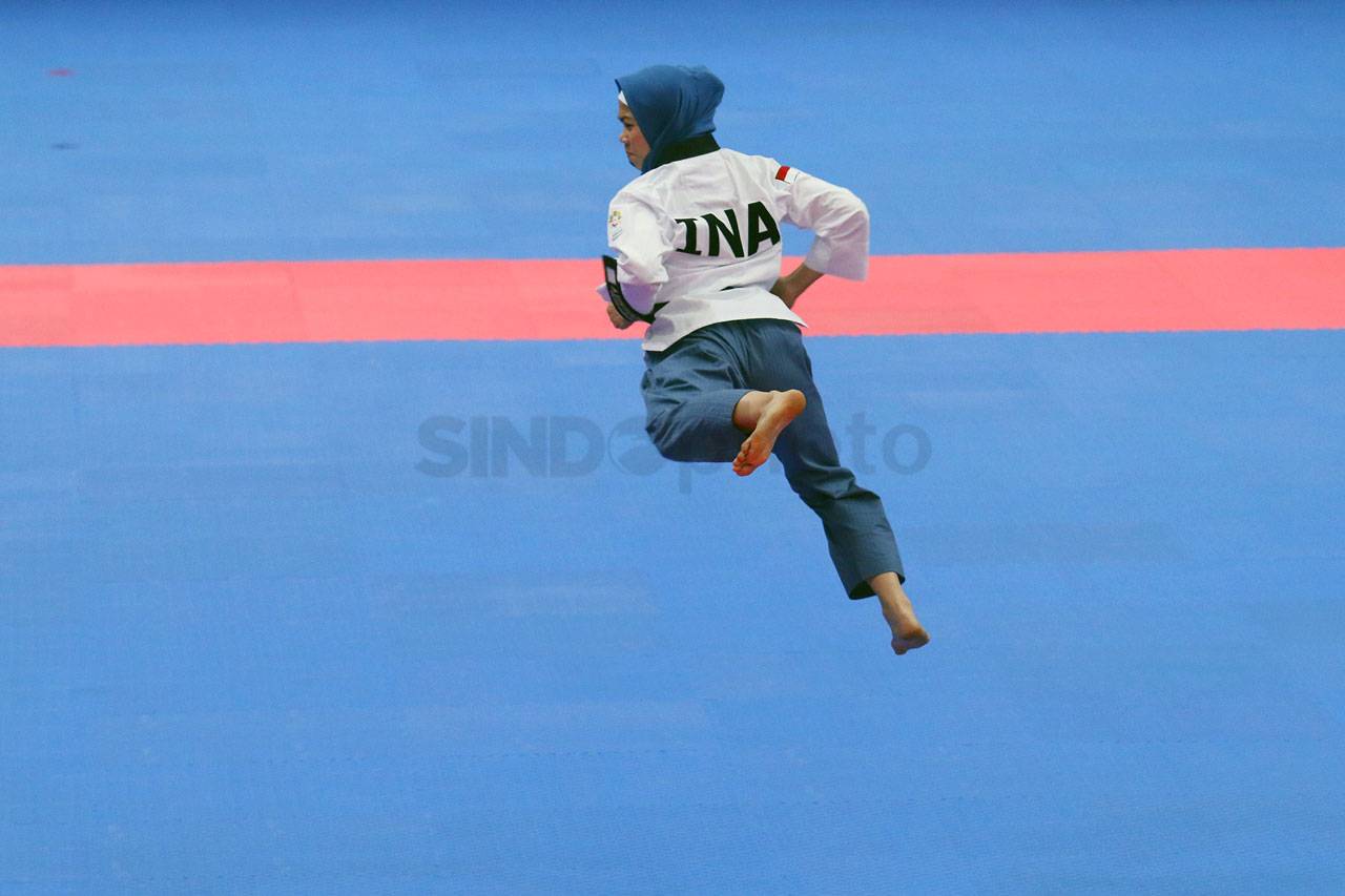 Taekwondoin Defia Rosmaniar...