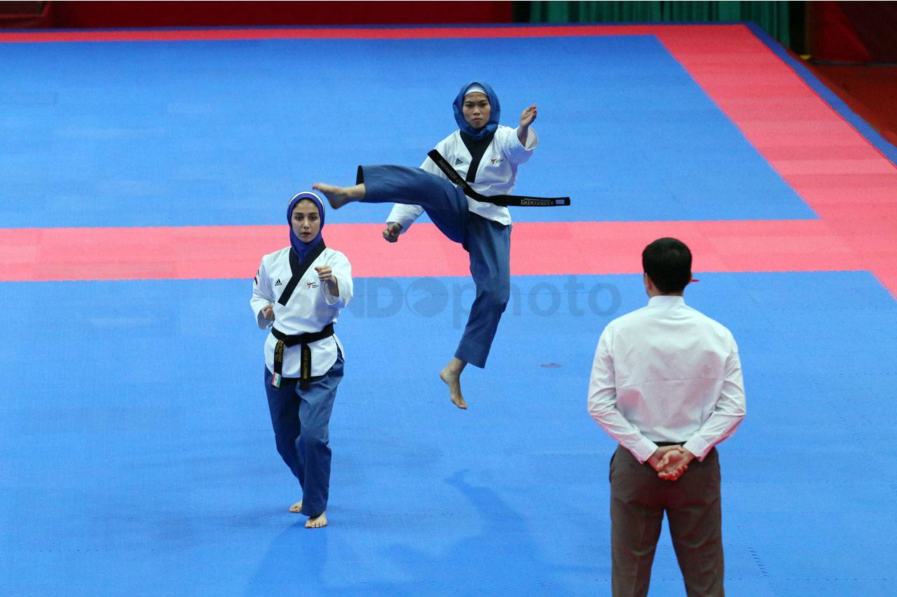 Taekwondoin Defia Rosmaniar...