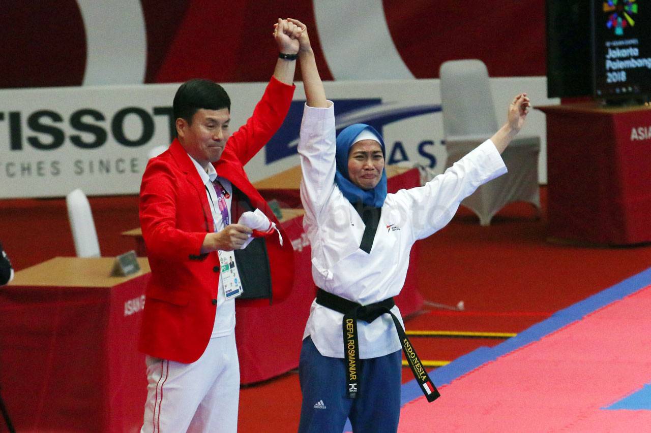Taekwondoin Defia Rosmaniar...