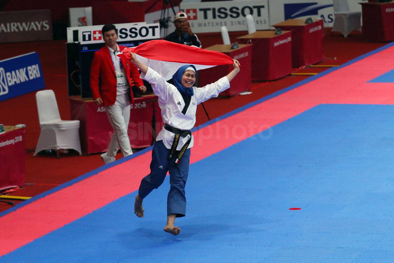 Taekwondoin Defia Rosmaniar...