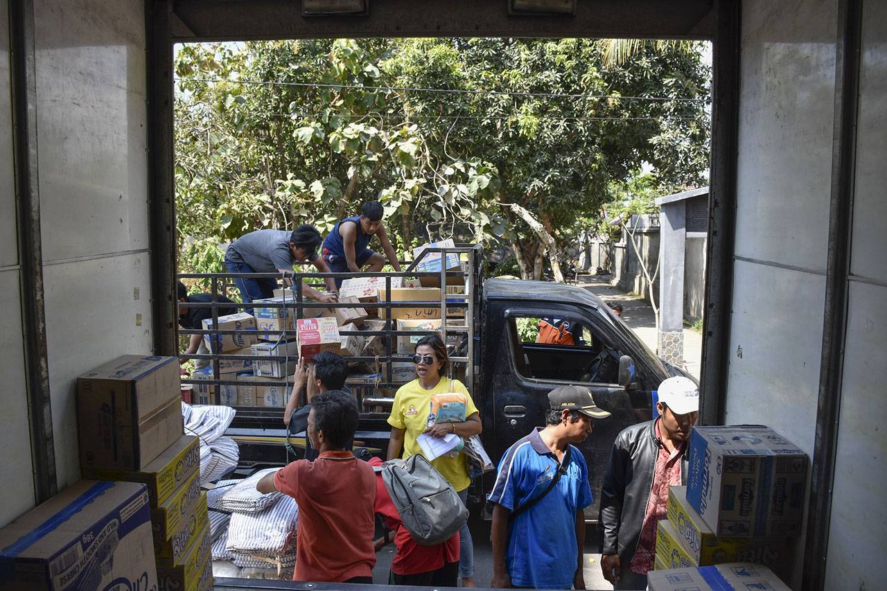 OT Peduli Salurkan Bantuan...