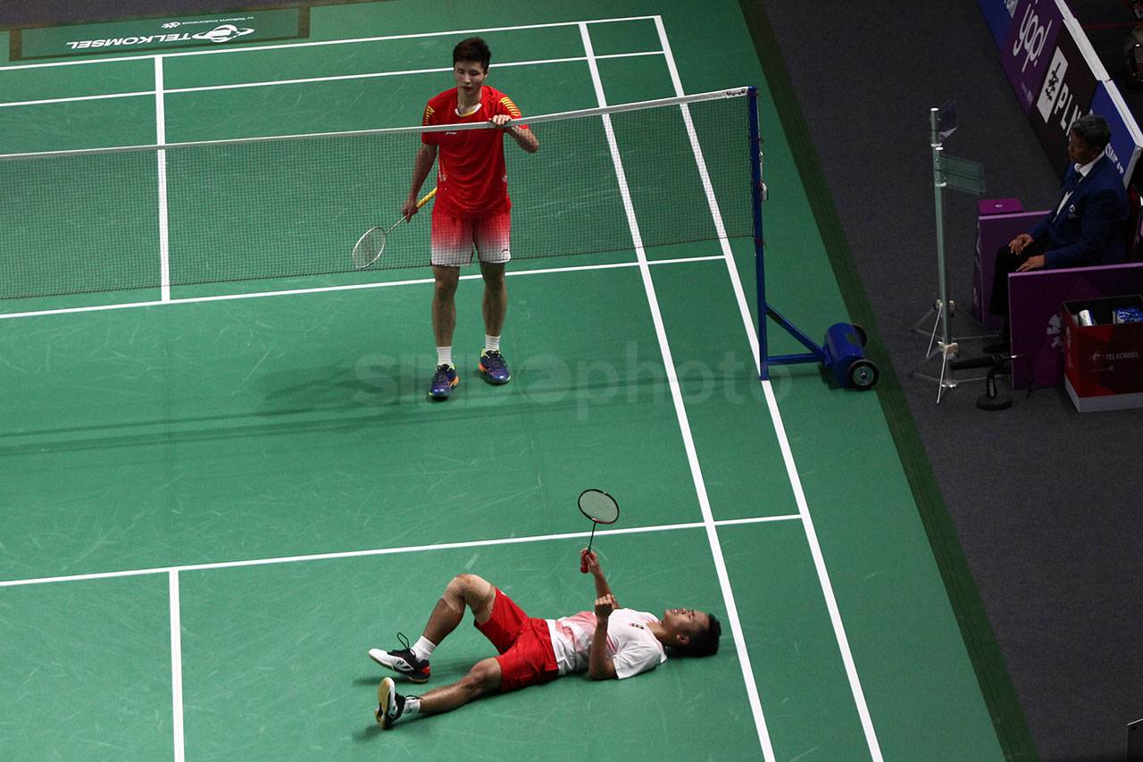Anthony Ginting Cedera,...
