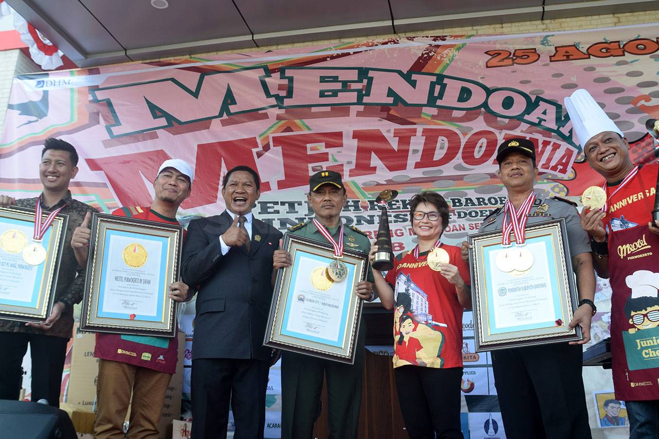 Rekor Menggoreng dan...