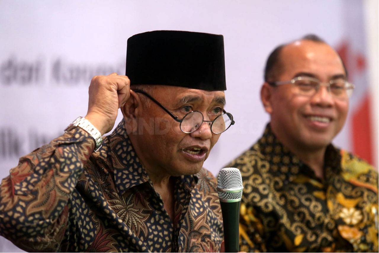 Lawan Korupsi, Ketua...