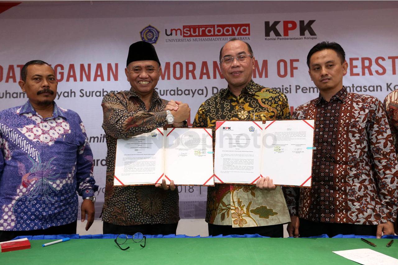 Lawan Korupsi, Ketua...