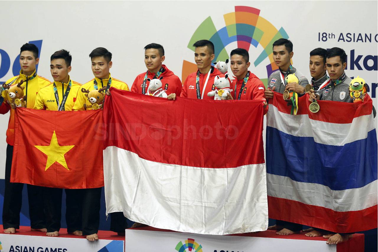 Pencak Silat Seni Beregu...