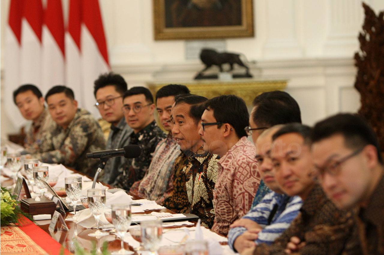 Presiden Jokowi Terima...
