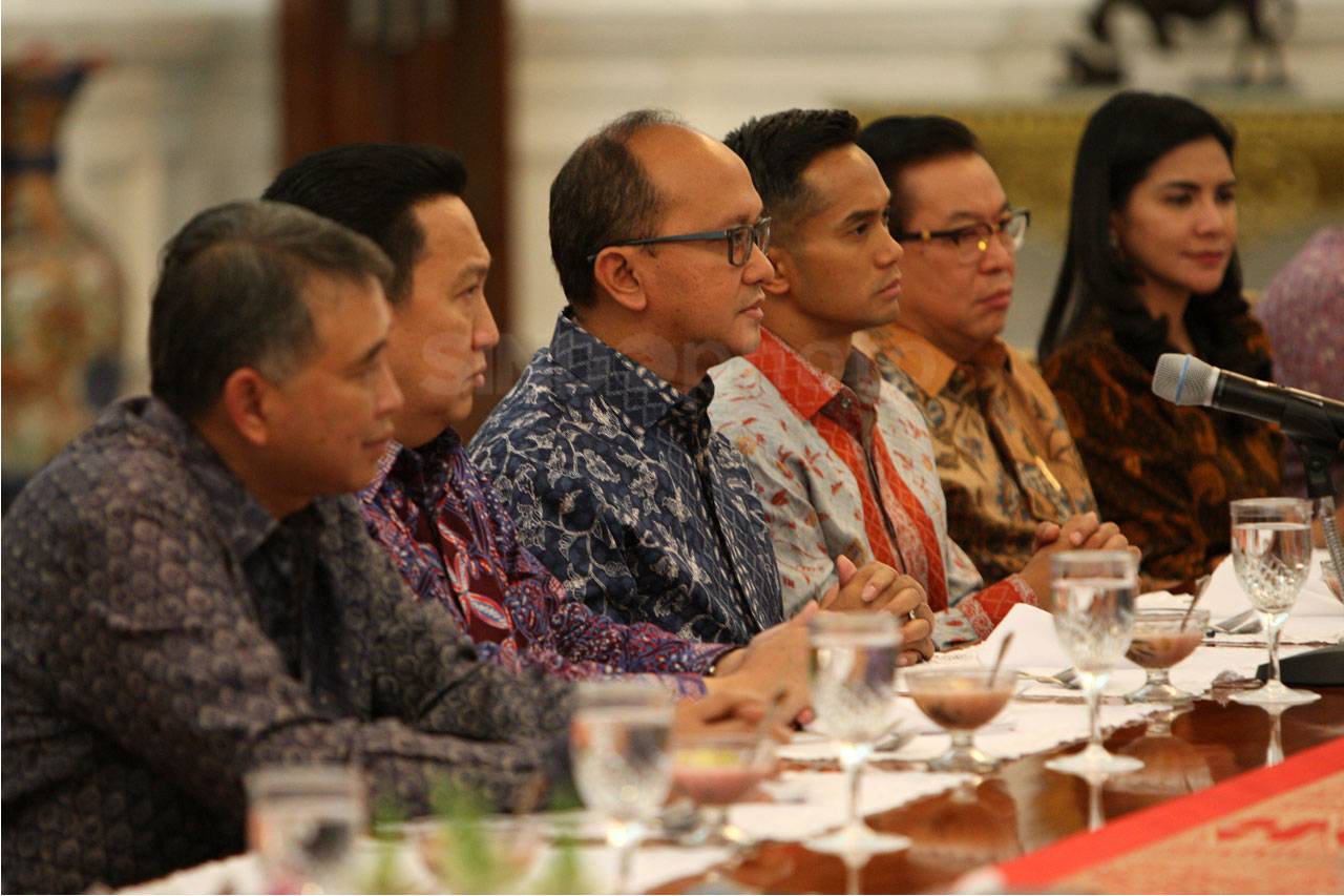 Presiden Jokowi Terima...