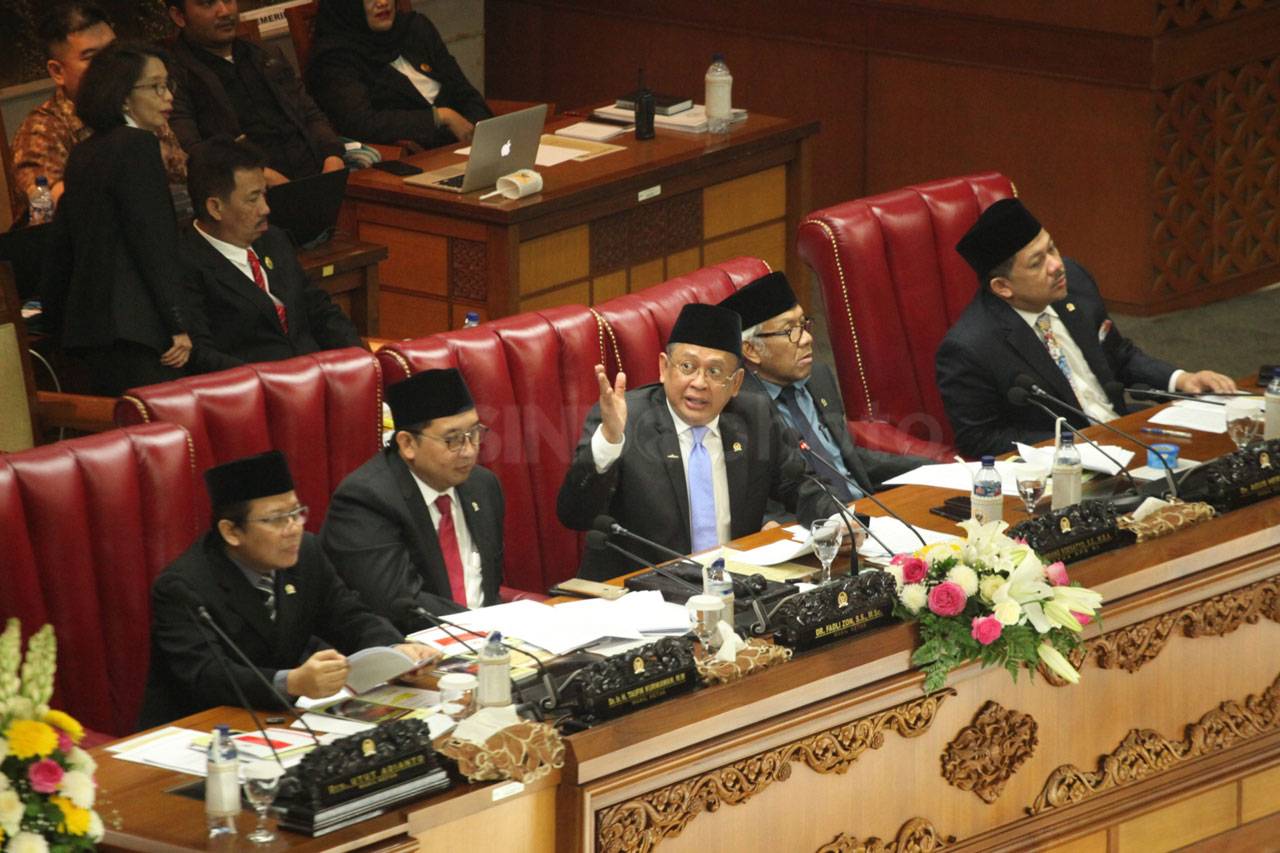 DPR RI Gelar Perayaan...