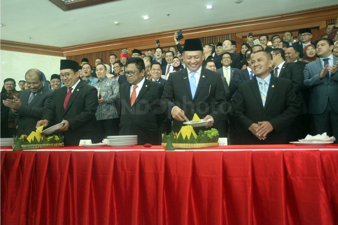 DPR RI Gelar Perayaan...