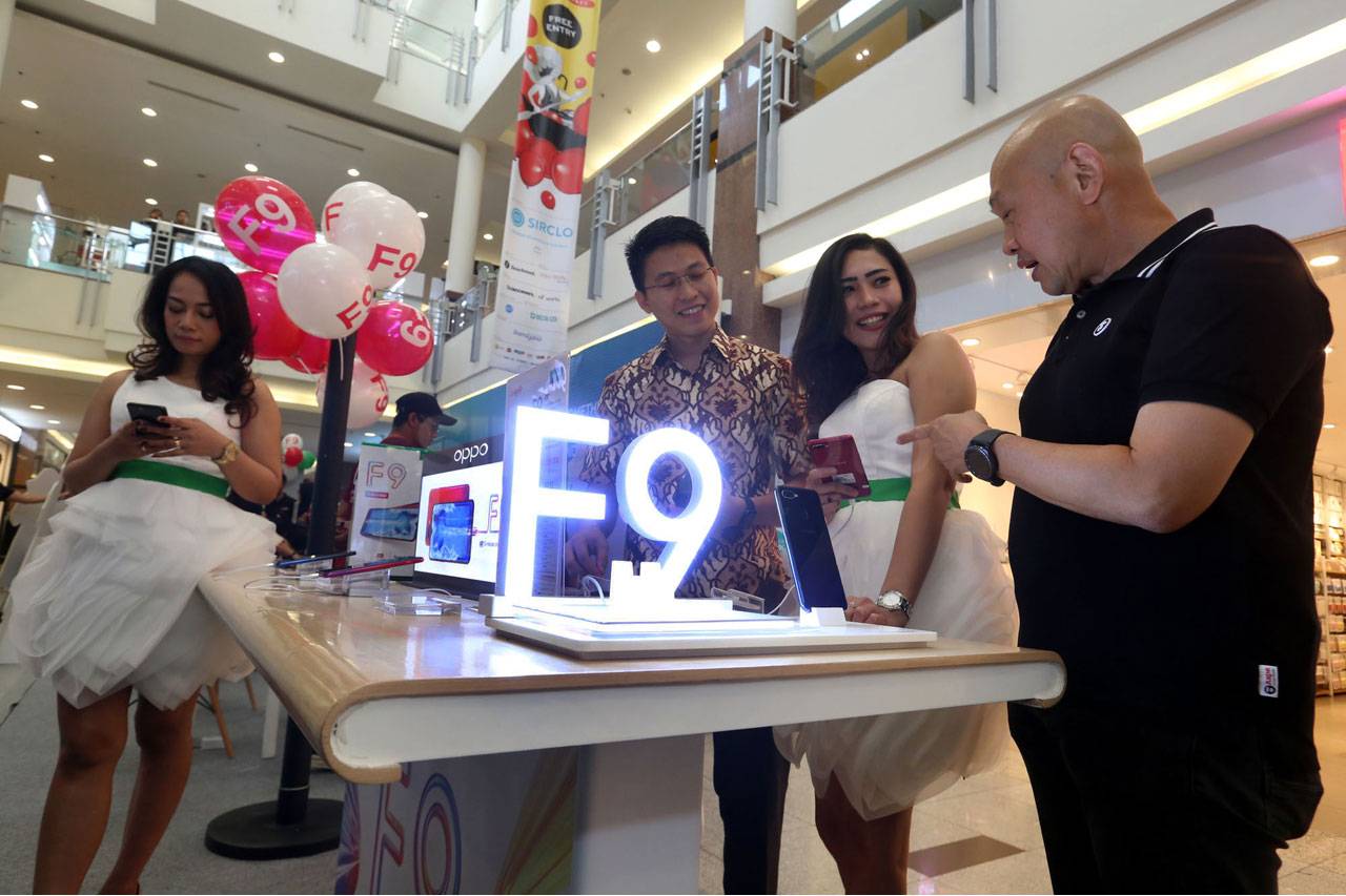 Oppo F9 Ramaikan Pasar...
