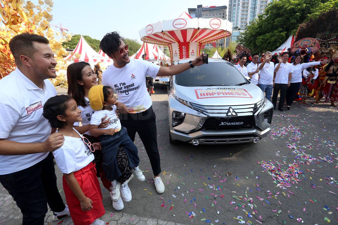 Mitsubishi Xpander Tons...