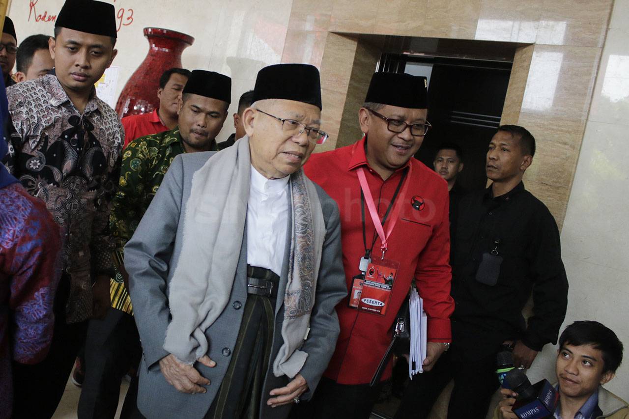 KH Maruf Amin Hadiri...