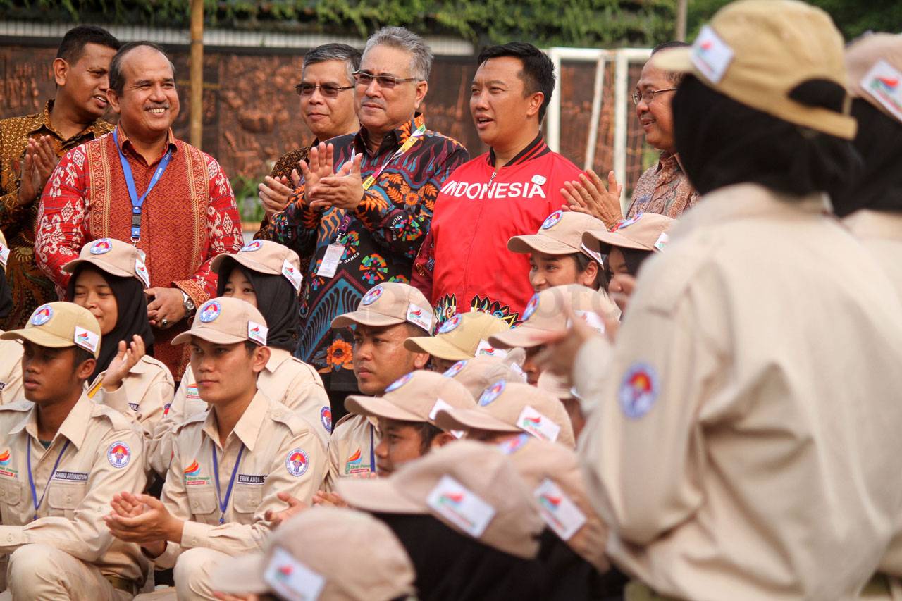 Menpora Kukuhkan Peserta...
