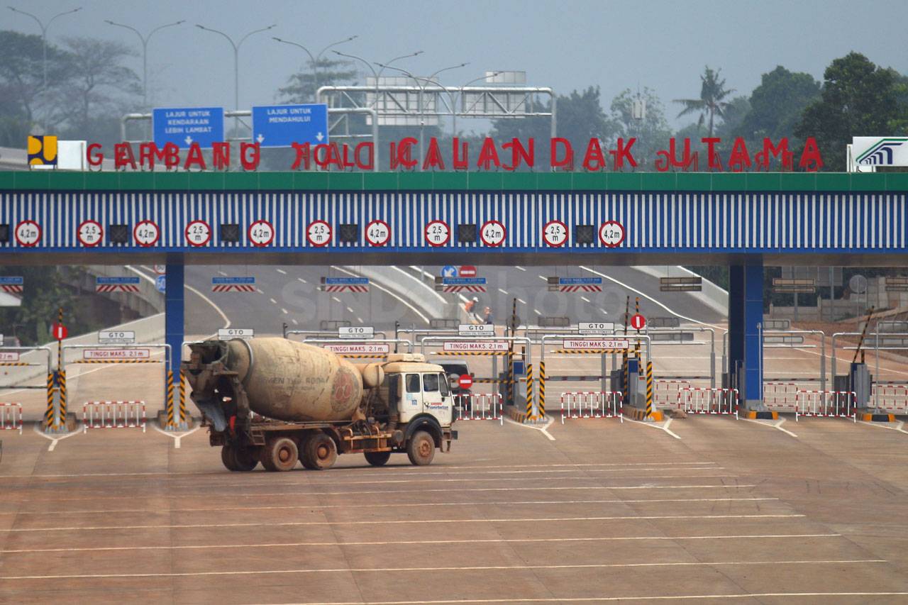 Pengoperasian Tol Desari...