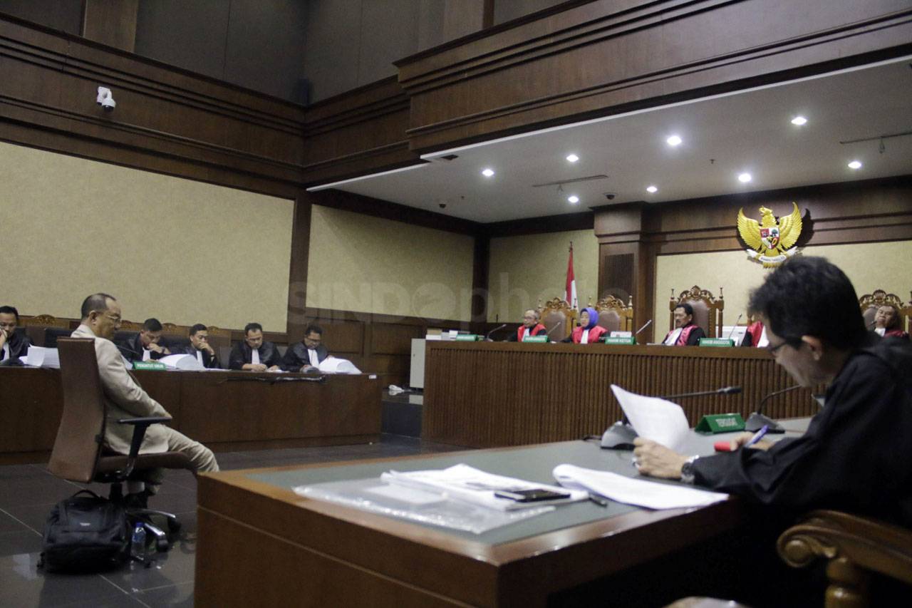 Syafruddin Temenggung...