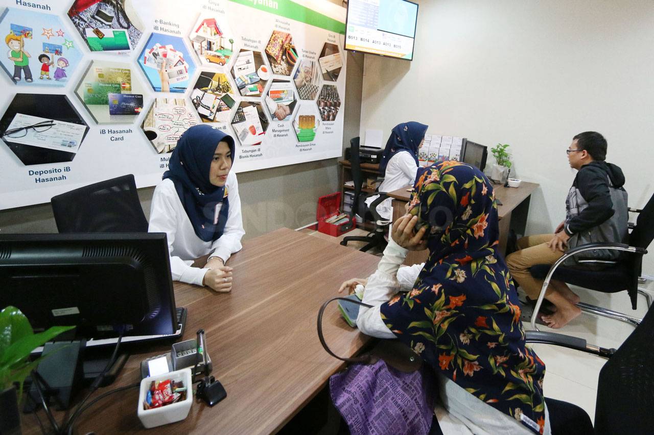 Dirut BNI Syariah Sapa...