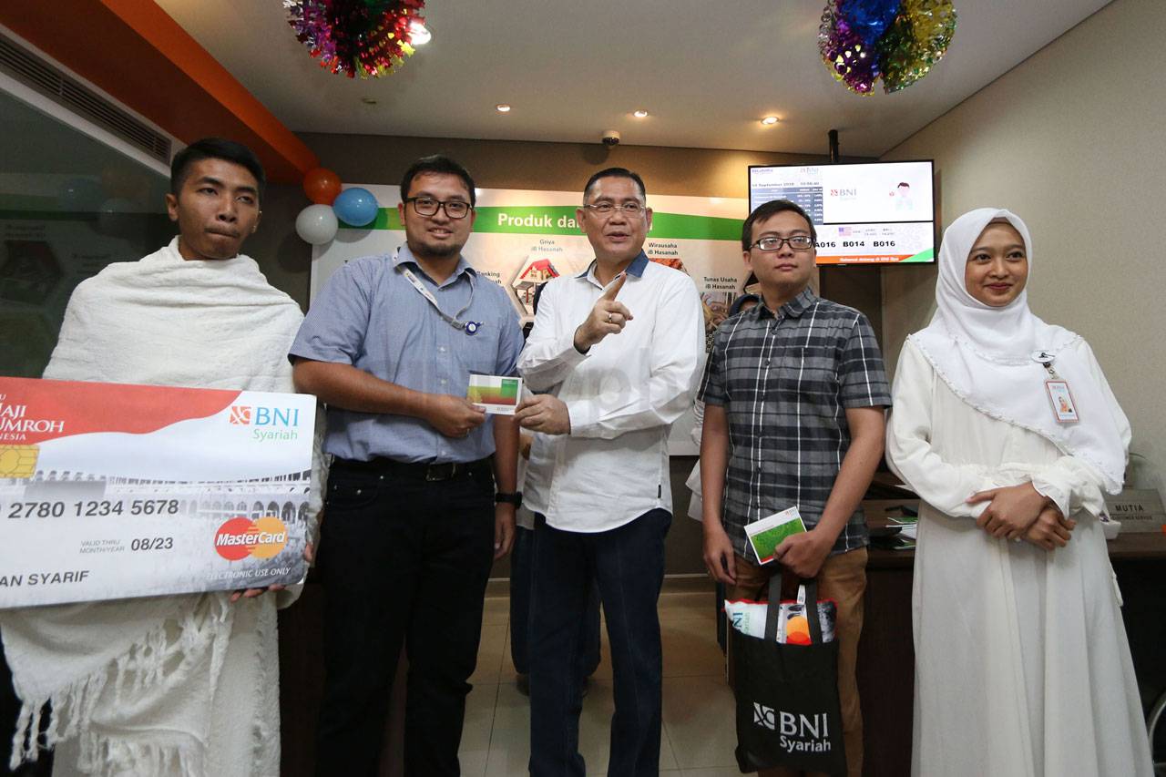 Dirut BNI Syariah Sapa...