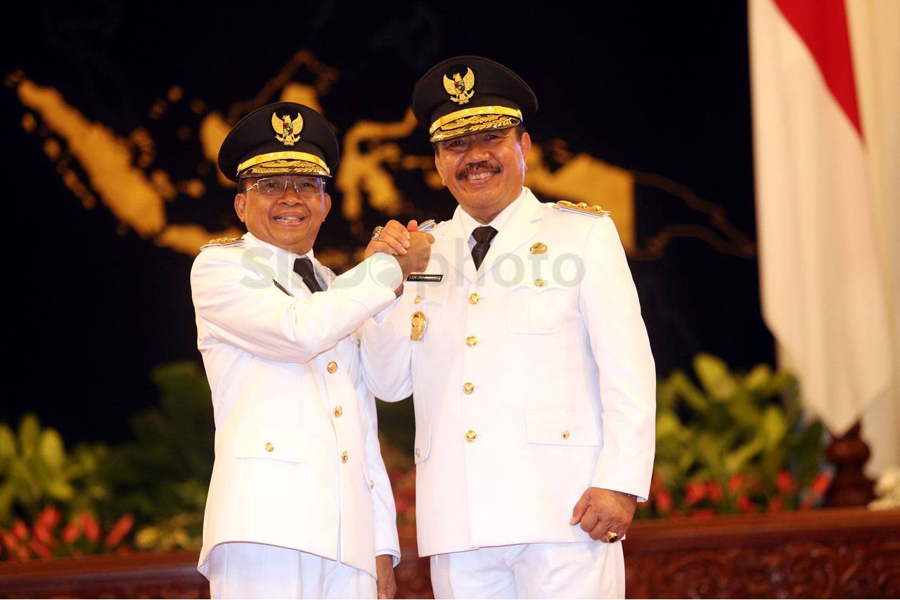 Presiden Jokowi Lantik...