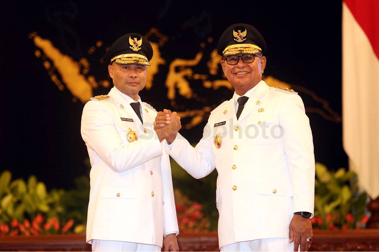 Presiden Jokowi Lantik...