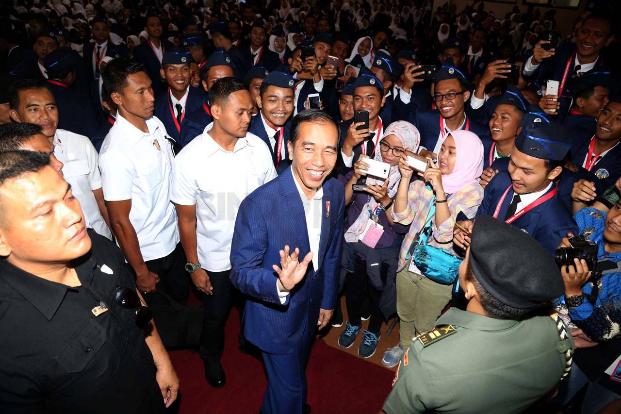 Presiden Jokowi Beri...