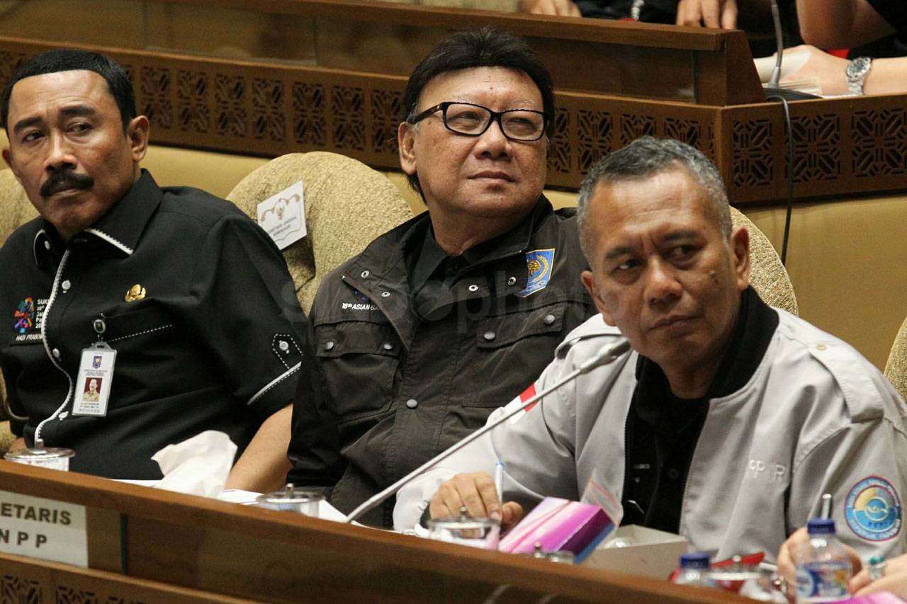 Mendagri Raker dengan...