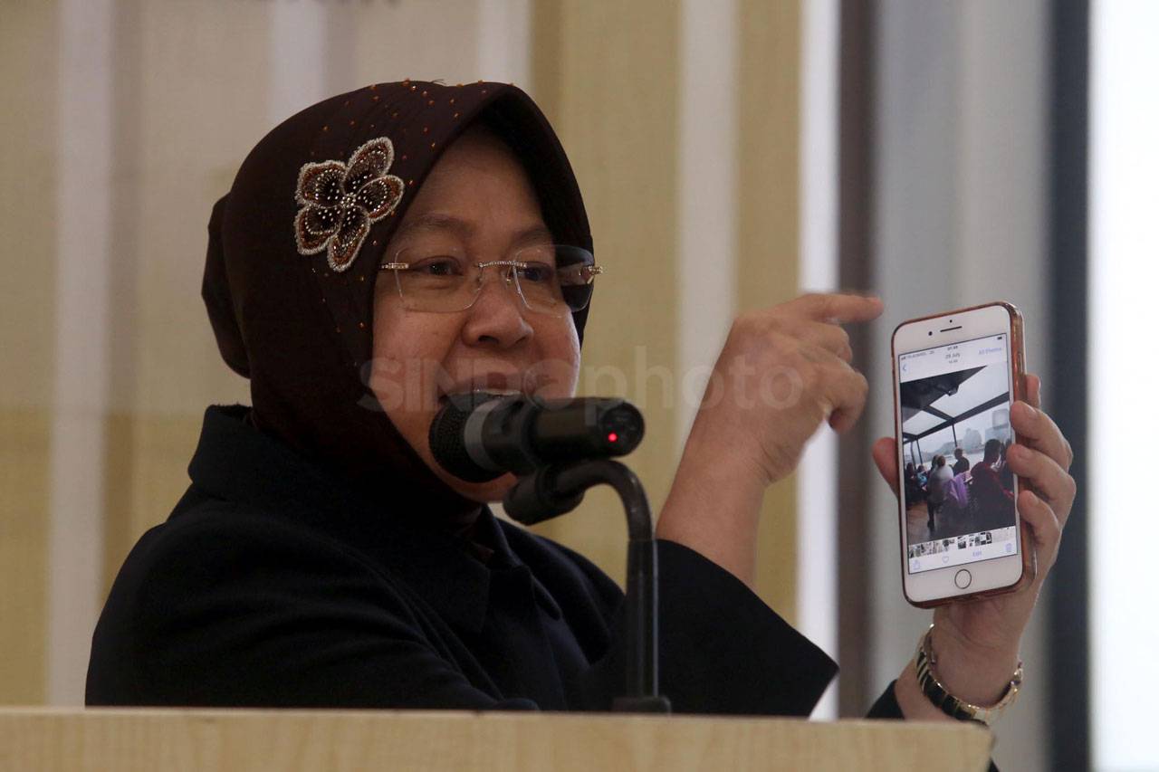Kuliah Umum di Ubaya,...