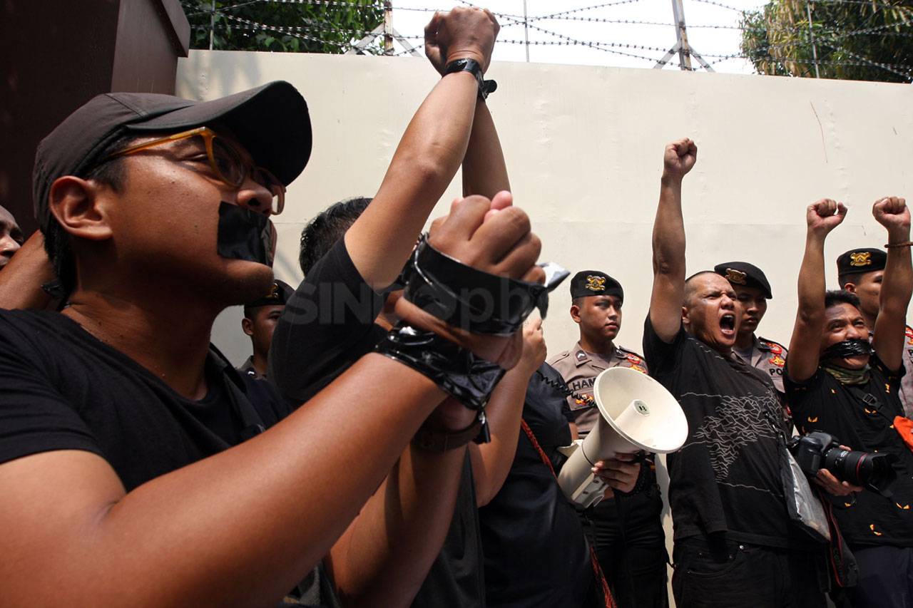 Aksi Solidaritas Untuk...