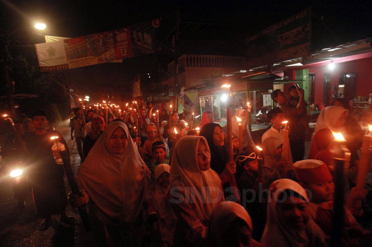 Pawai Obor Sambut Tahun...
