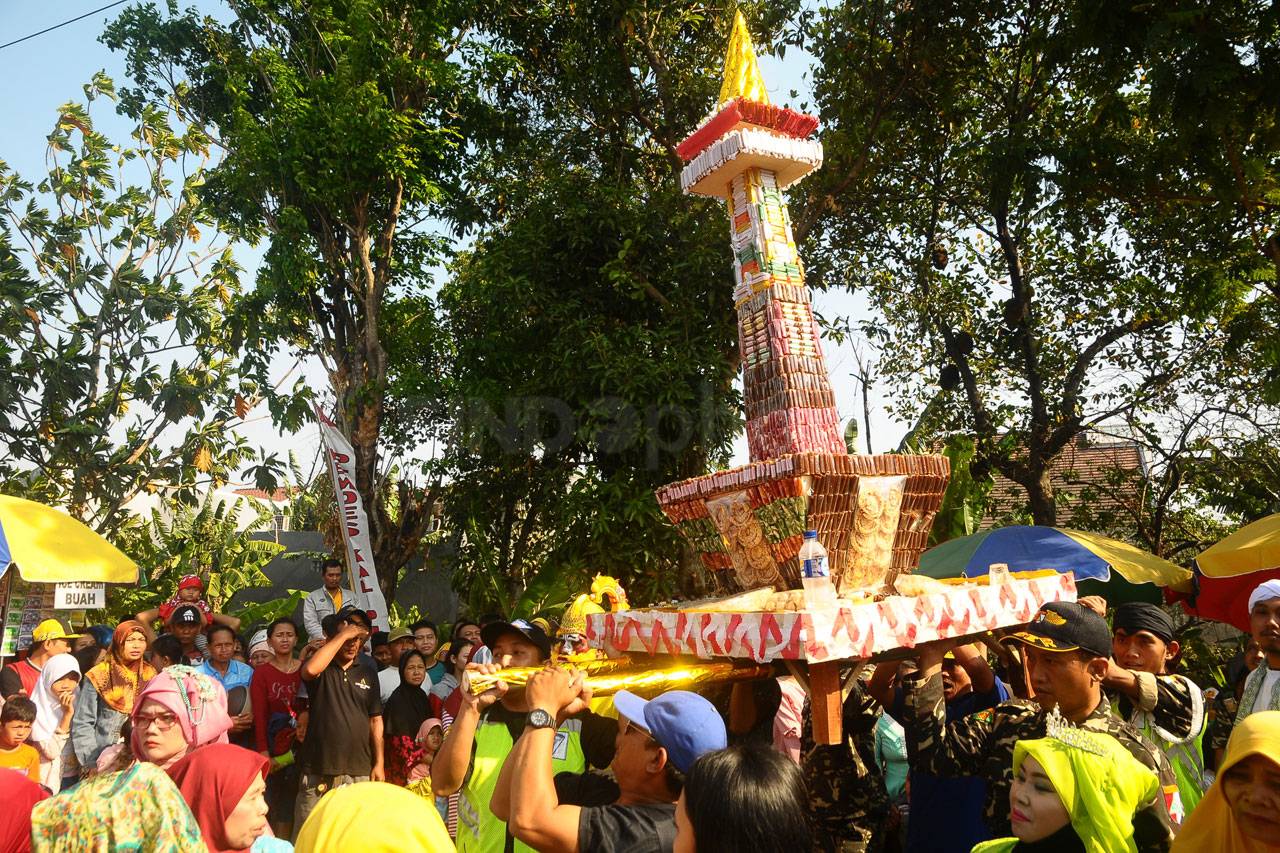 Tradisi Tebokan Jenang...