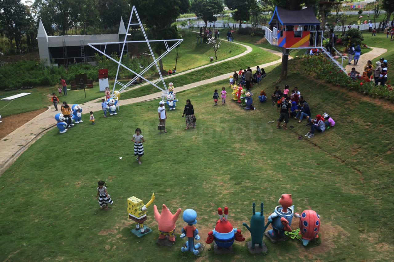 Sensasi Liburan di Taman...