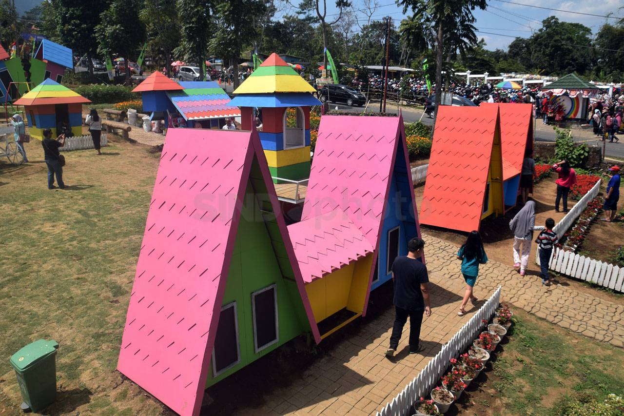 Sensasi Liburan di Taman...