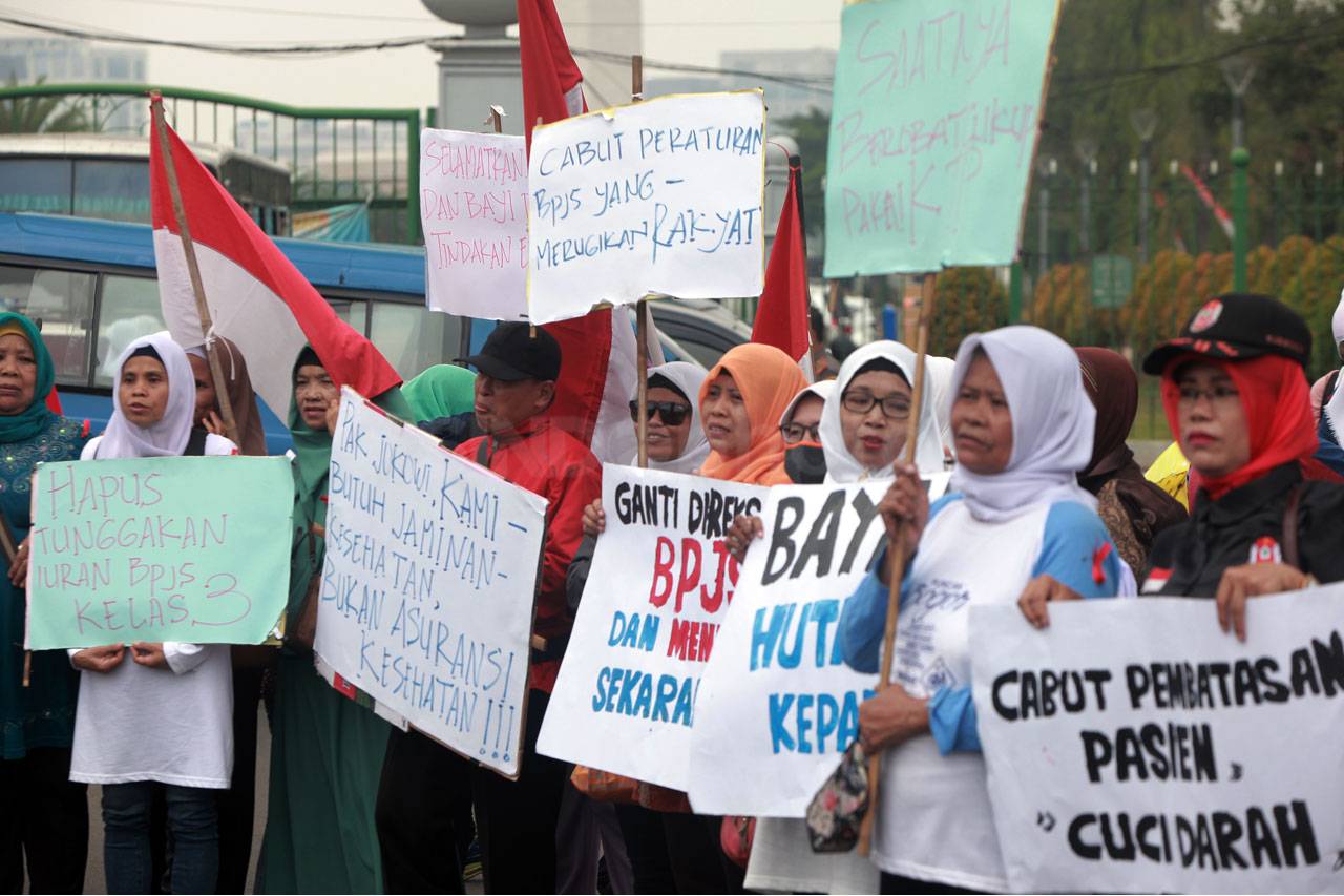 Aksi Cabut Peraturan...