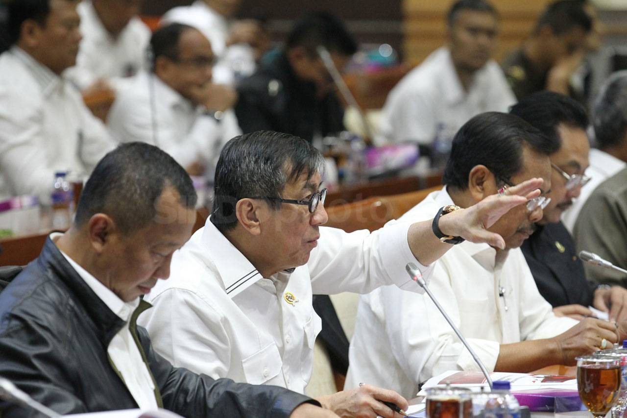 Menkumham dan Jaksa...