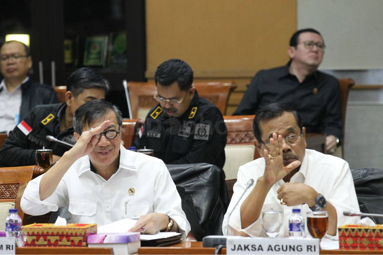 Menkumham dan Jaksa...