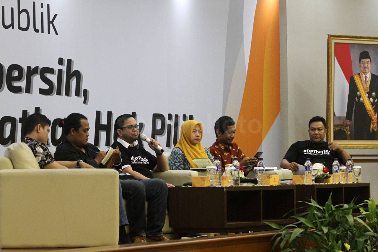 KPU Gelar Dialog Publik...