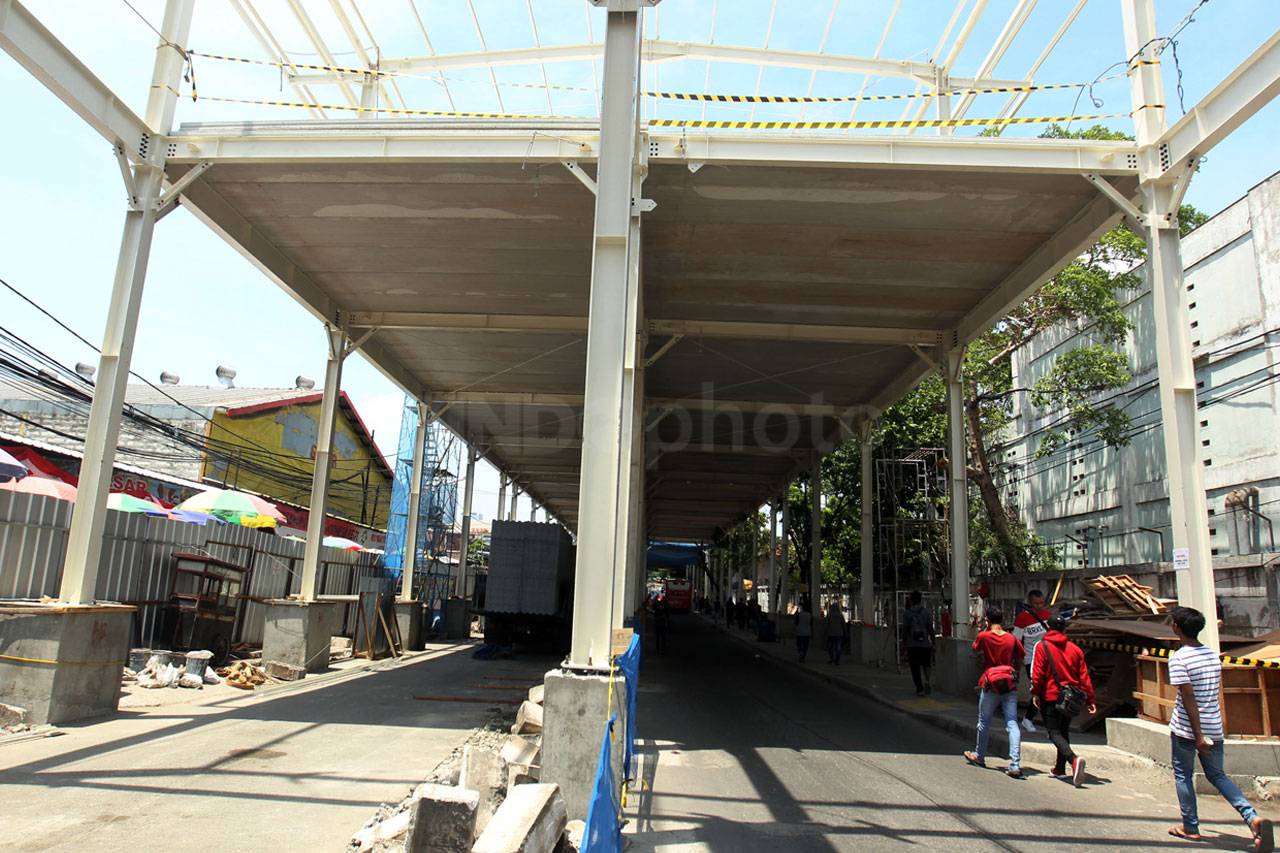 Proyek Pembangunan Skybridge...