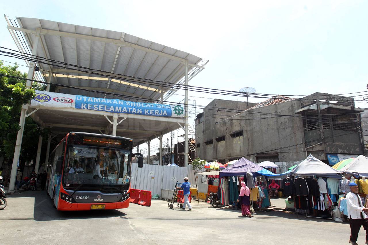 Proyek Pembangunan Skybridge...