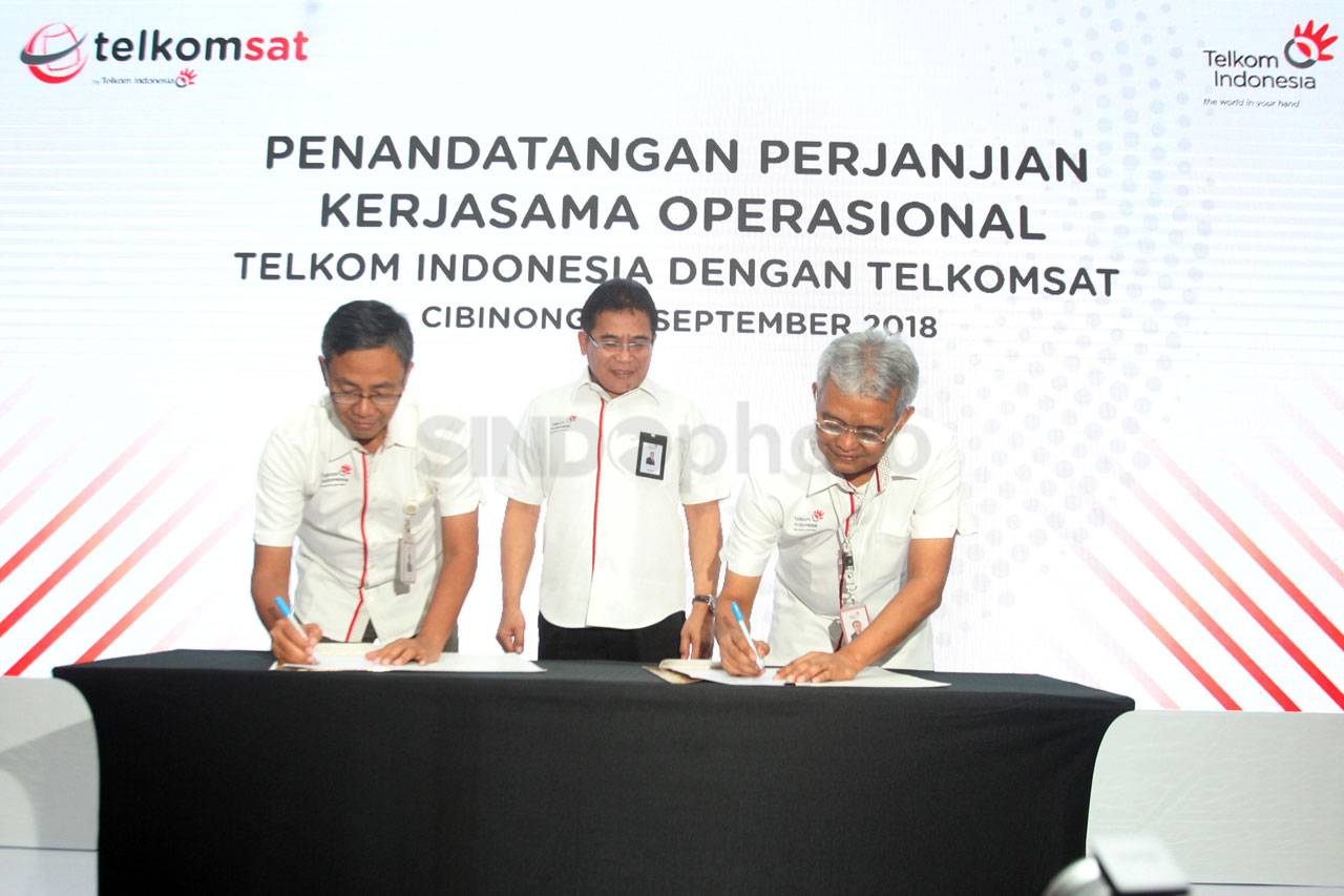 Dirut Telkom Resmikan...